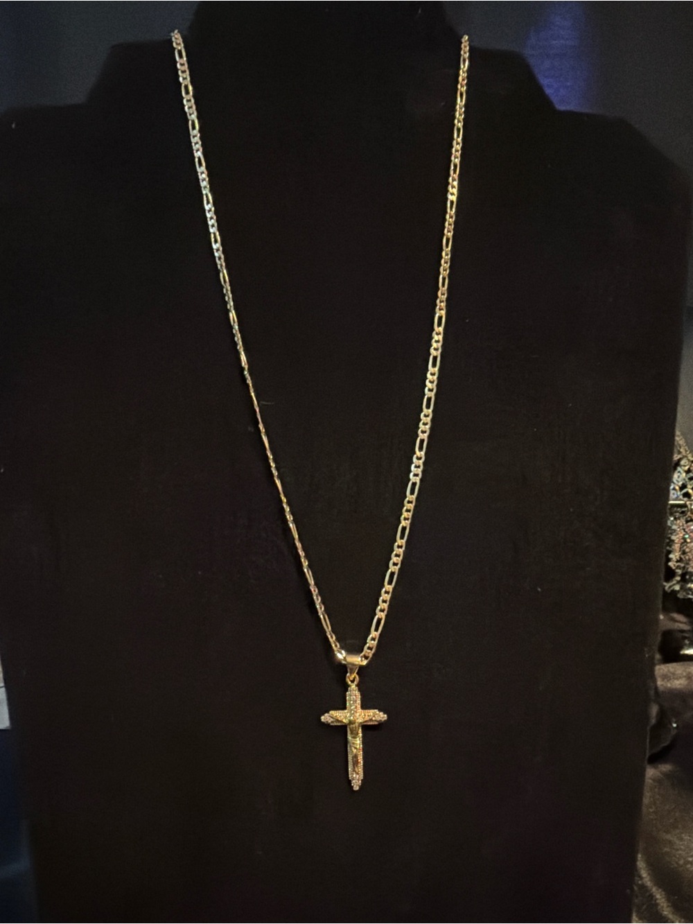 Gold plated Cross Pendant Necklace - Women Jewelry